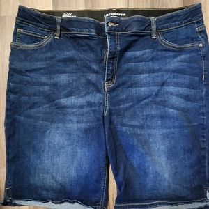 Liz Claiborne short womens size 22